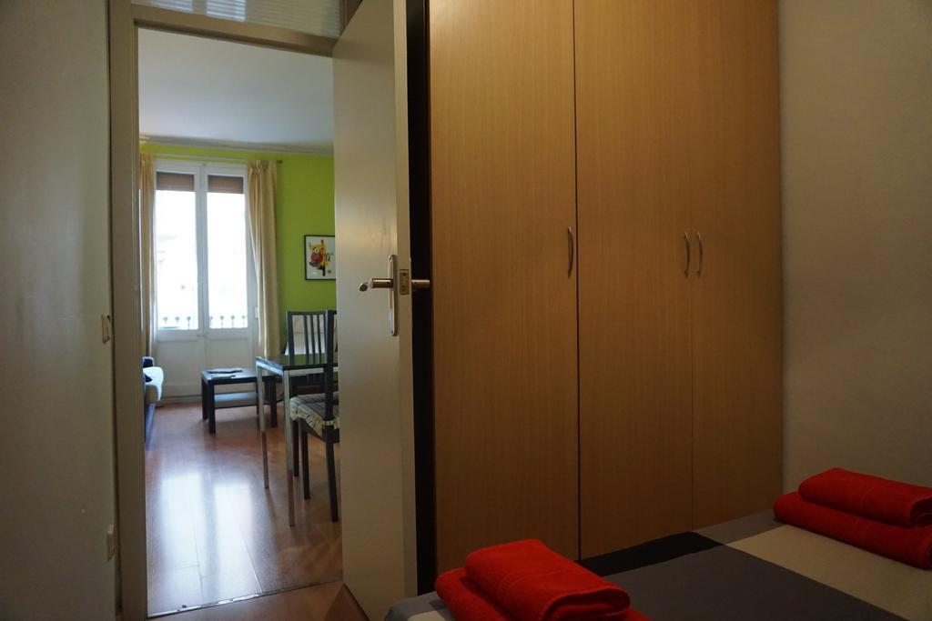 Aparteasy - Montjuic & Fira Барселона Екстер'єр фото