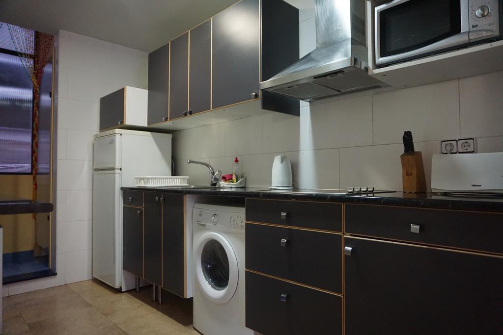 Aparteasy - Montjuic & Fira Барселона Екстер'єр фото